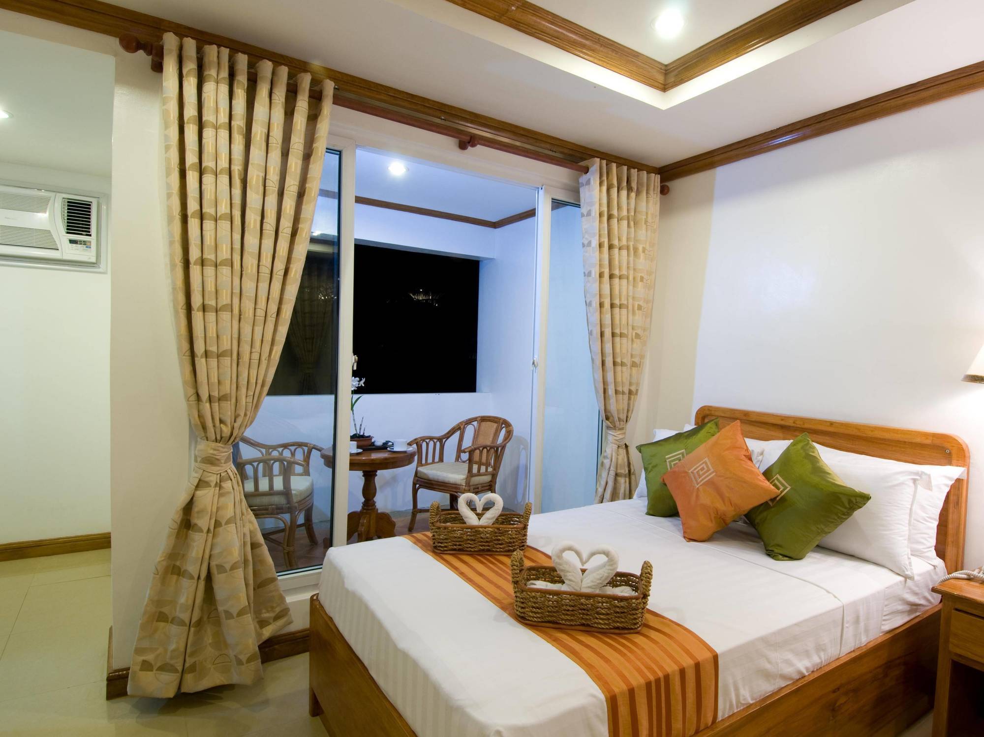 Grand Boracay Resort Balabag  Exterior foto