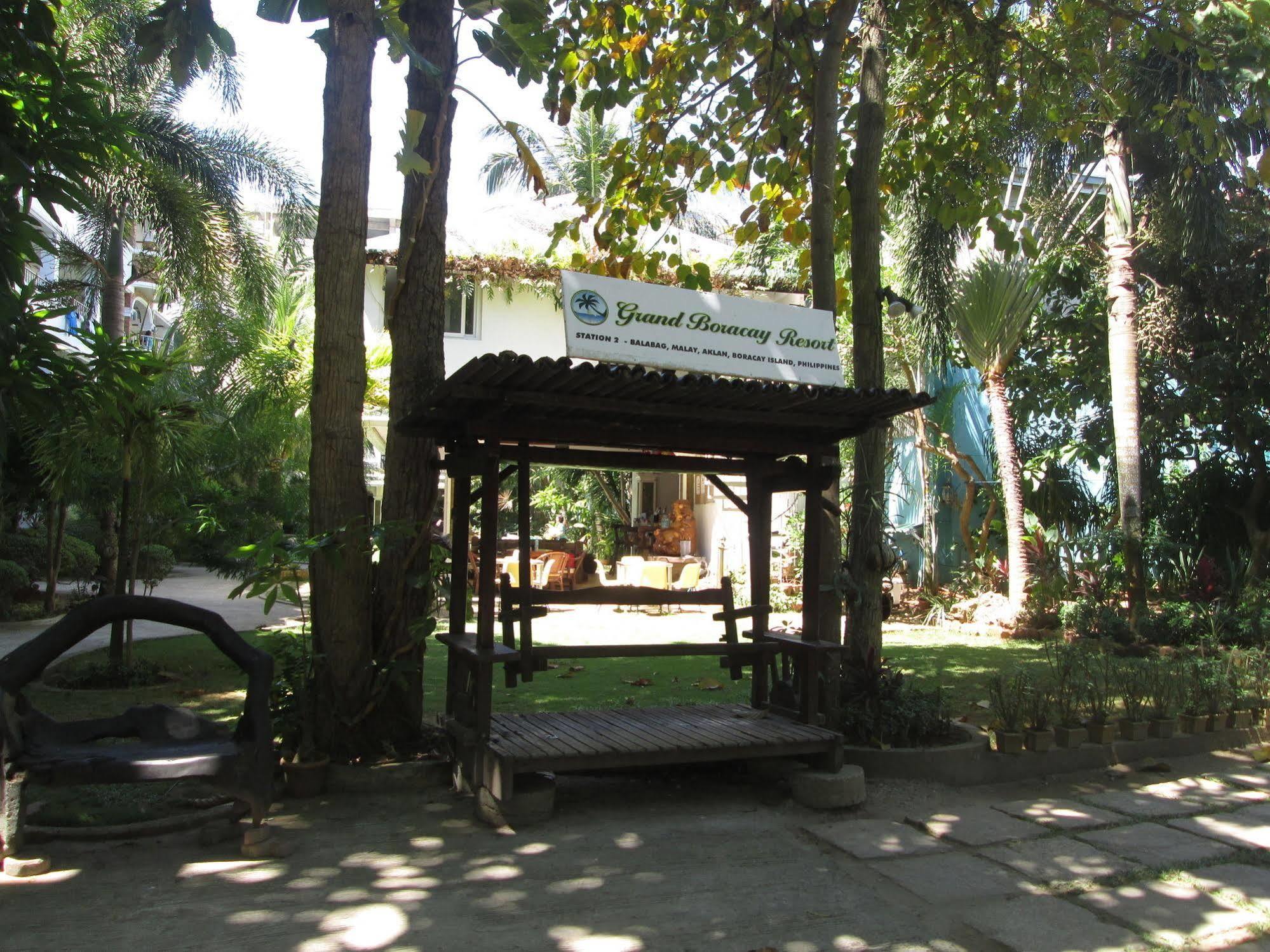 Grand Boracay Resort Balabag  Exterior foto